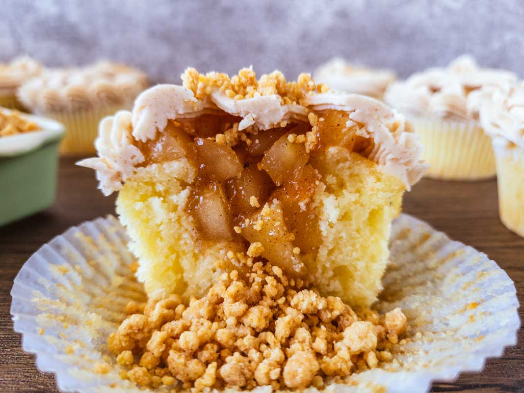 apple-pie-cupcakes-7-1068x800