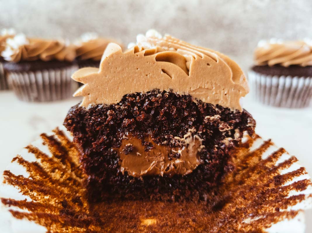 chocolate-nutella-cupcakes-4-1068x800