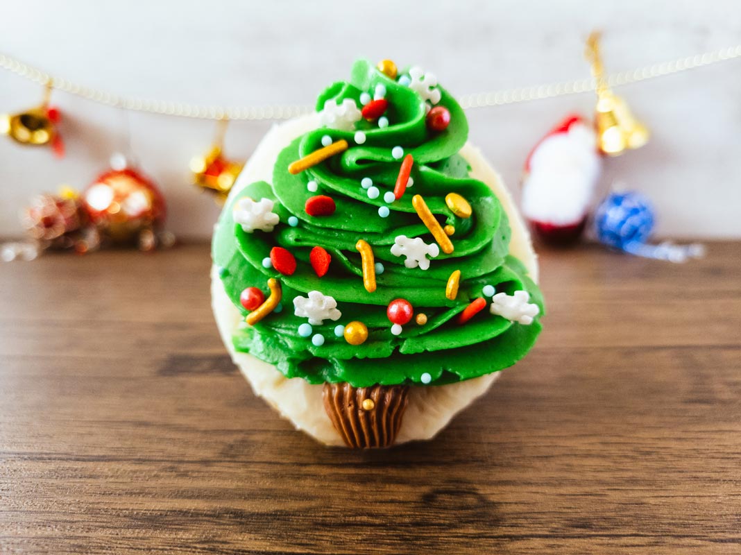 christmas-cupcakes-1-7-1068x800